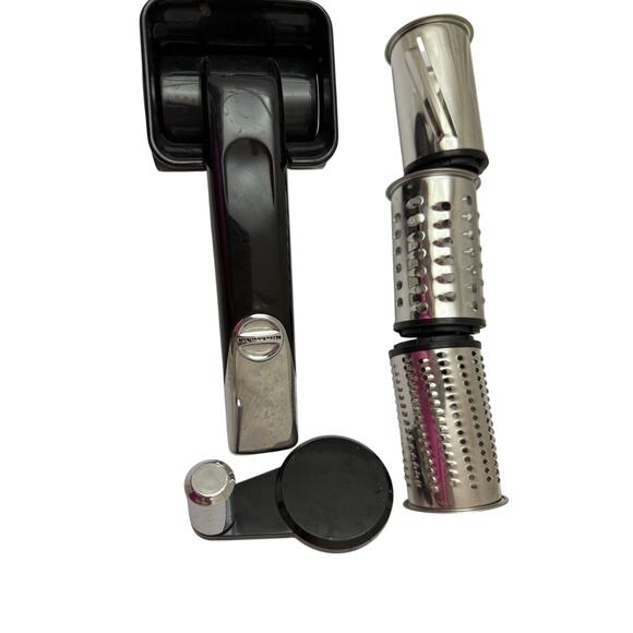 KitchenAid Hand Grinder Shredder Slicer Set 3 Cutting Cylinders - Picture 3 of 4